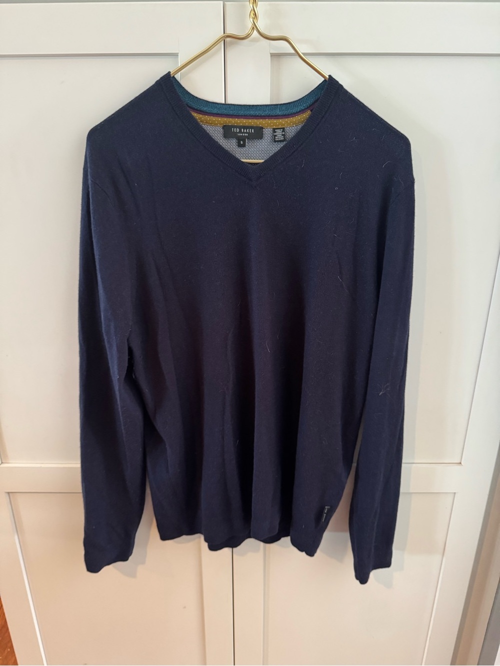 Ted Baker Men’s Navy V-Neck Sweater 5/large